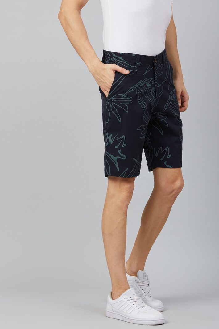 Fahrenheit Philodendron Leaf Print Shorts